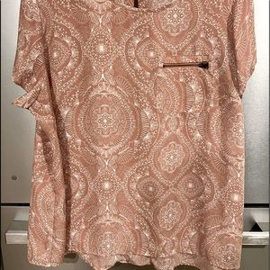 2X Maurice’s brand, flowy top.